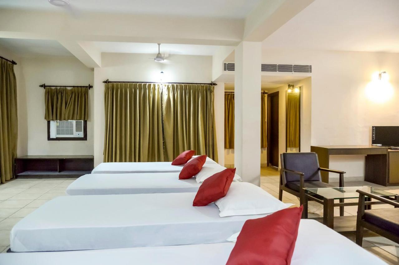 Oyo 15149 Hotel Ajoy Minar Мандармани Экстерьер фото