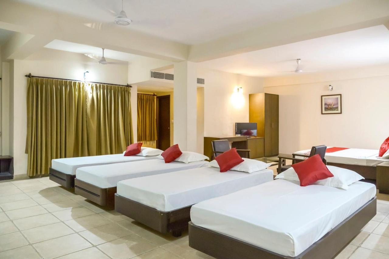 Oyo 15149 Hotel Ajoy Minar Мандармани Экстерьер фото