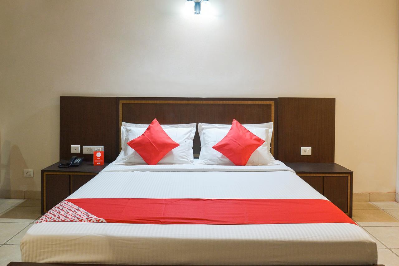 Oyo 15149 Hotel Ajoy Minar Мандармани Экстерьер фото